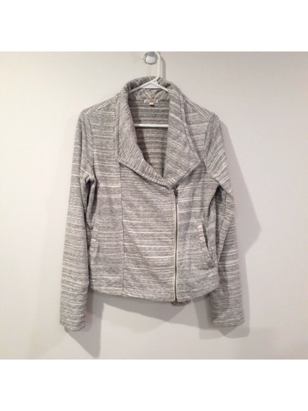 GAP Heathered Grey Sweater/Jacket